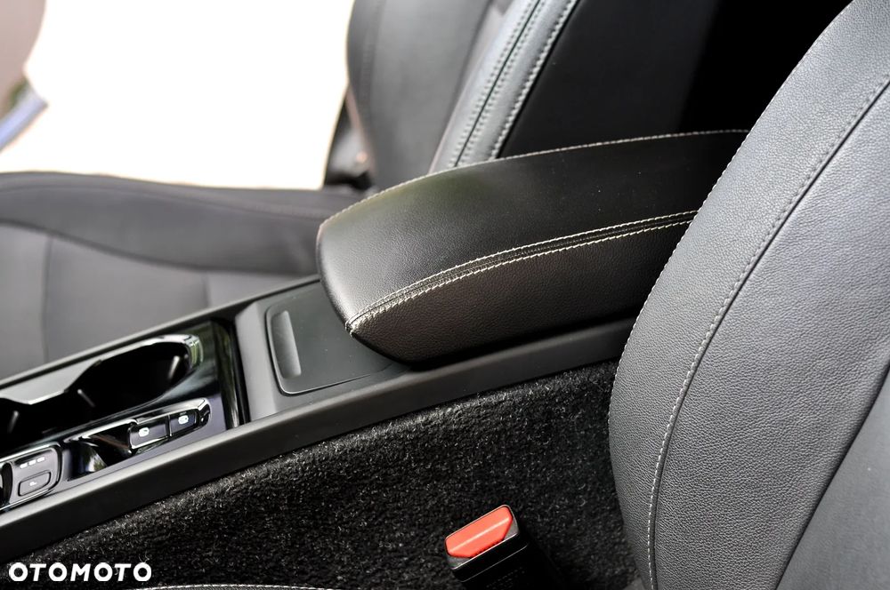 Volvo XC 40 D3 SCR AWD Inscription - 22