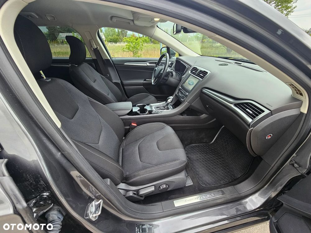 Ford Mondeo 2.0 TDCi Titanium PowerShift - 8