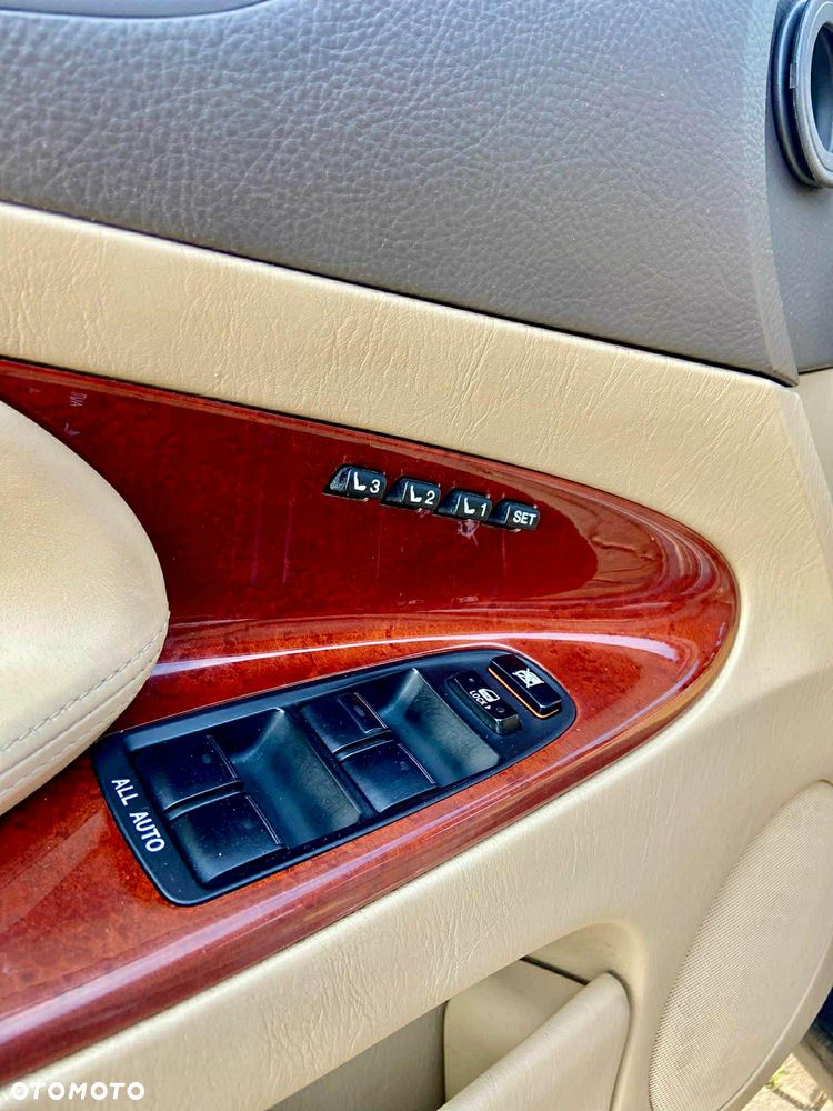 Lexus GS 300 Prestige - 38