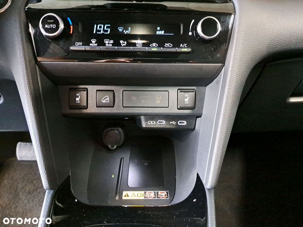 Toyota Yaris Cross Hybrid 1.5 Style AWD - 25