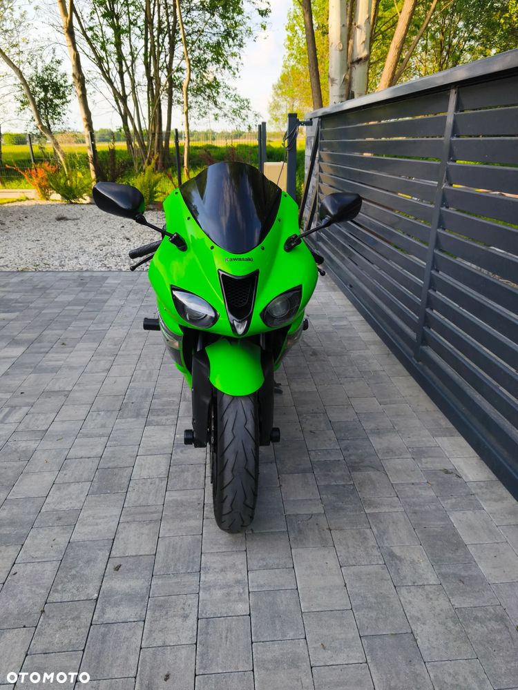 Kawasaki ZX - 24