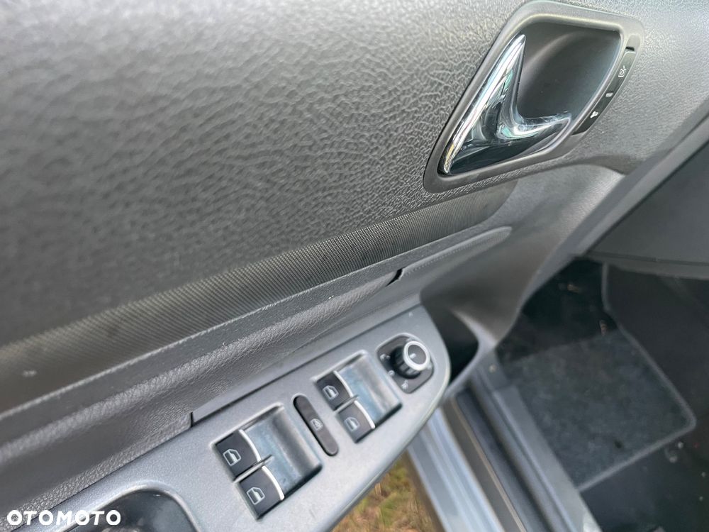 Volkswagen Golf - 13