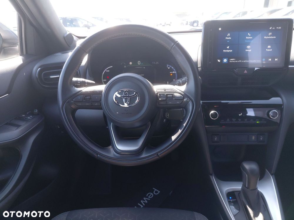 Toyota Yaris Cross - 12