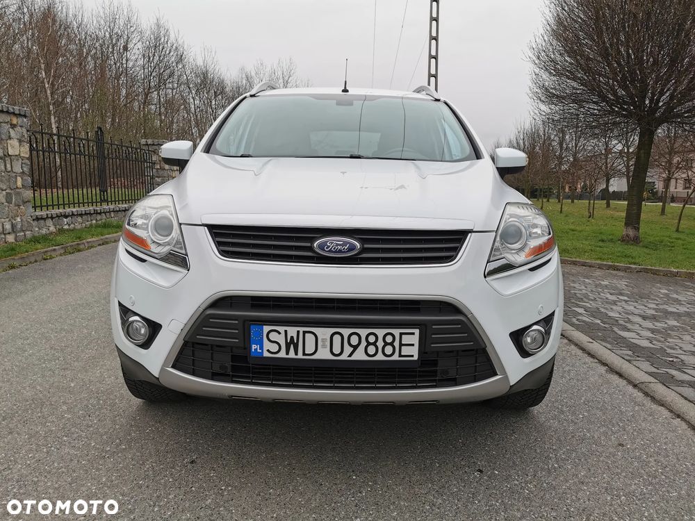 Ford Kuga 2.0 TDCi 2x4 Titanium - 5