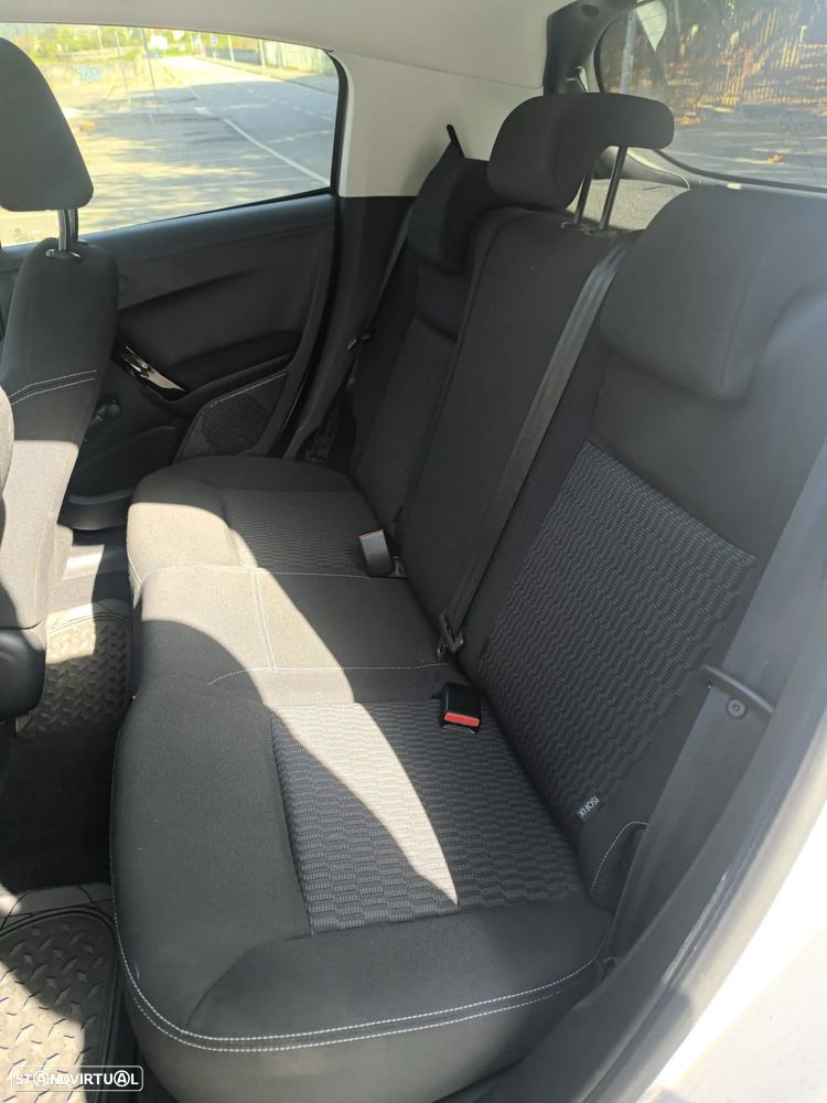 Peugeot 208 1.6 BlueHDi Active - 10
