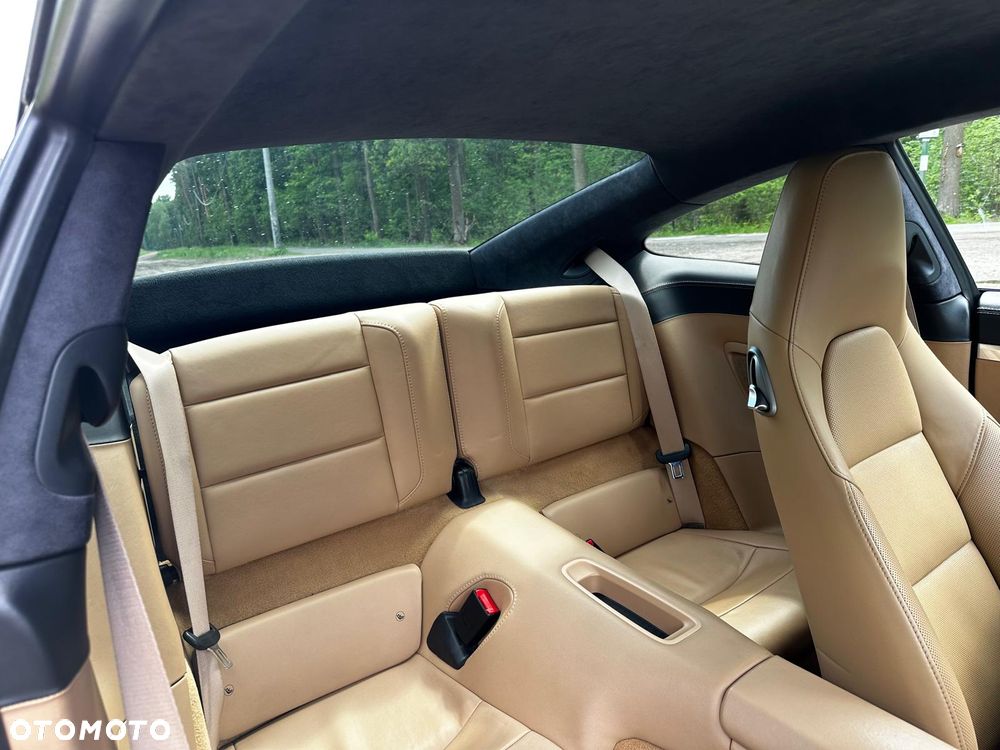 Porsche 911 Carrera S PDK - 18