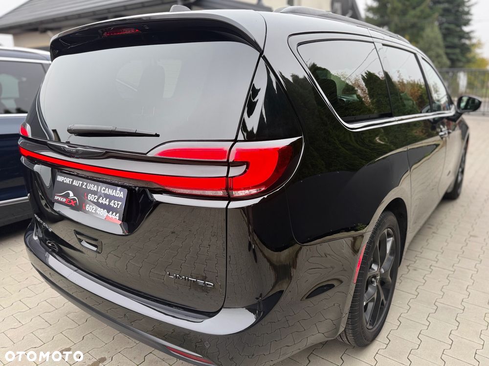 Chrysler Pacifica - 13