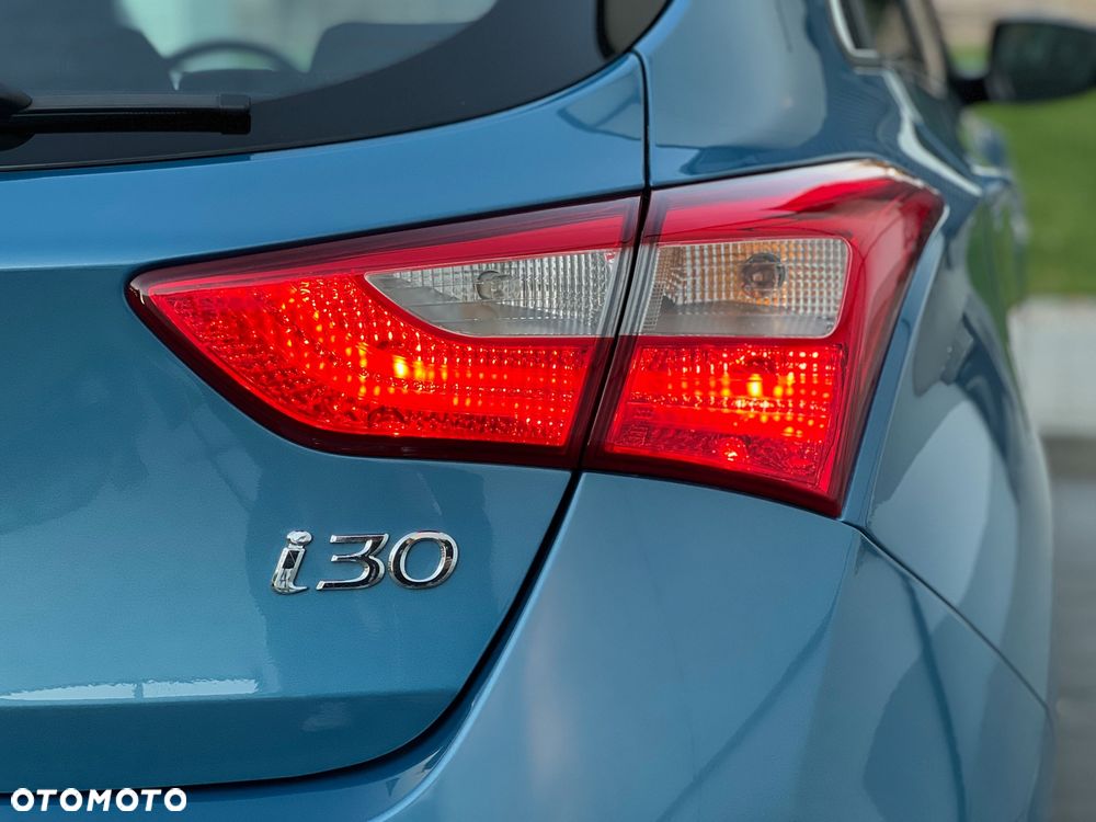 Hyundai i30 1.4 Fifa World Cup Edition - 13