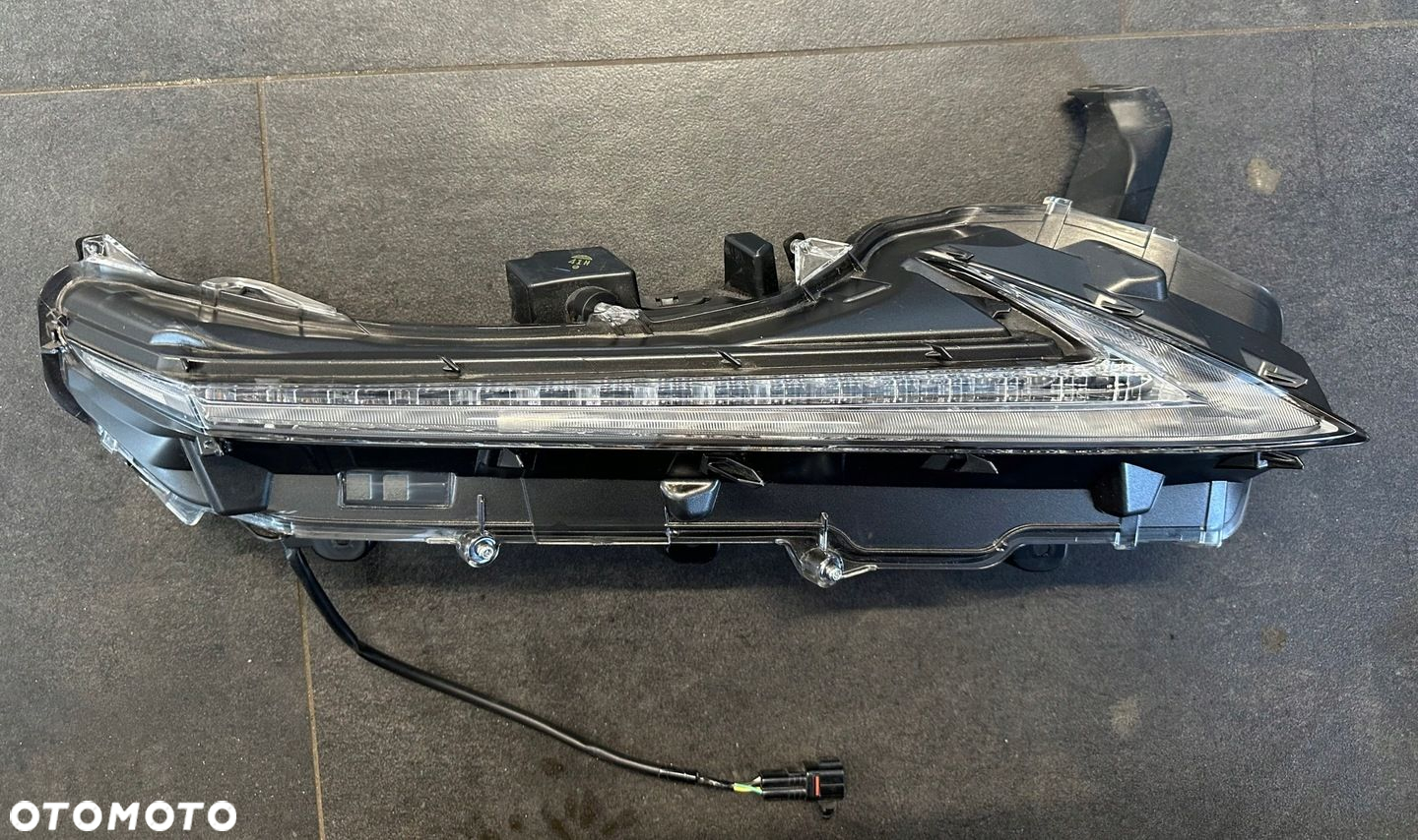 LEXUS NX 200 300 KIERUNKOWSKAZ LAMPA DO JAZDY DZIENNEJ DRL LED PRAWY - 2