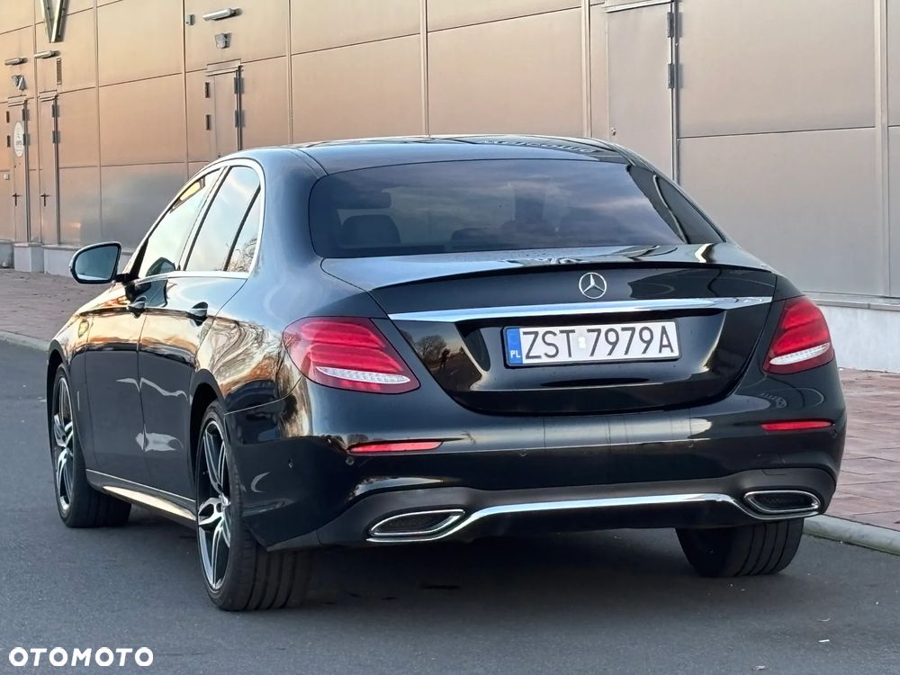 Mercedes-Benz Klasa E 220 d Business Edition 9G-TRONIC - 11