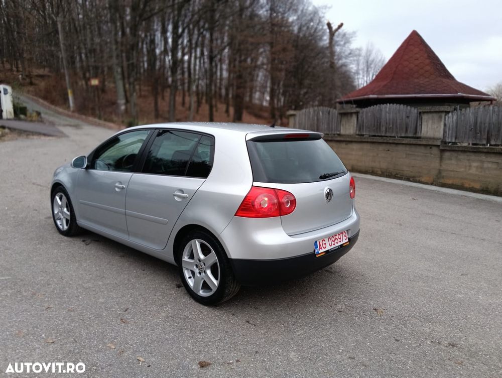 Volkswagen Golf 1.9 TDI DPF Sportline - 25