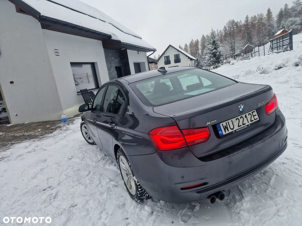 BMW Seria 3 320d Luxury Line sport - 2