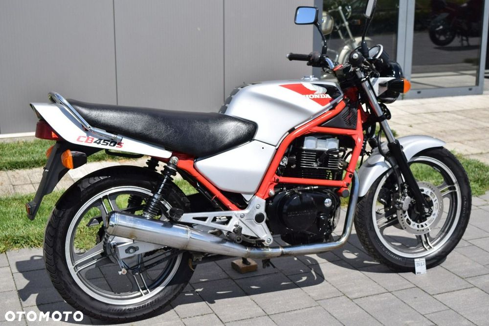 Honda CB - 2