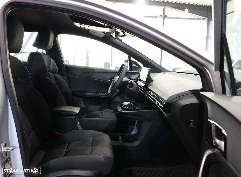 MG MG4 4 Standard - 12