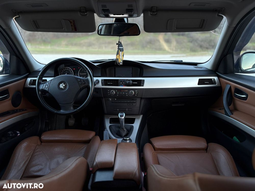 BMW Seria 3 320d - 8