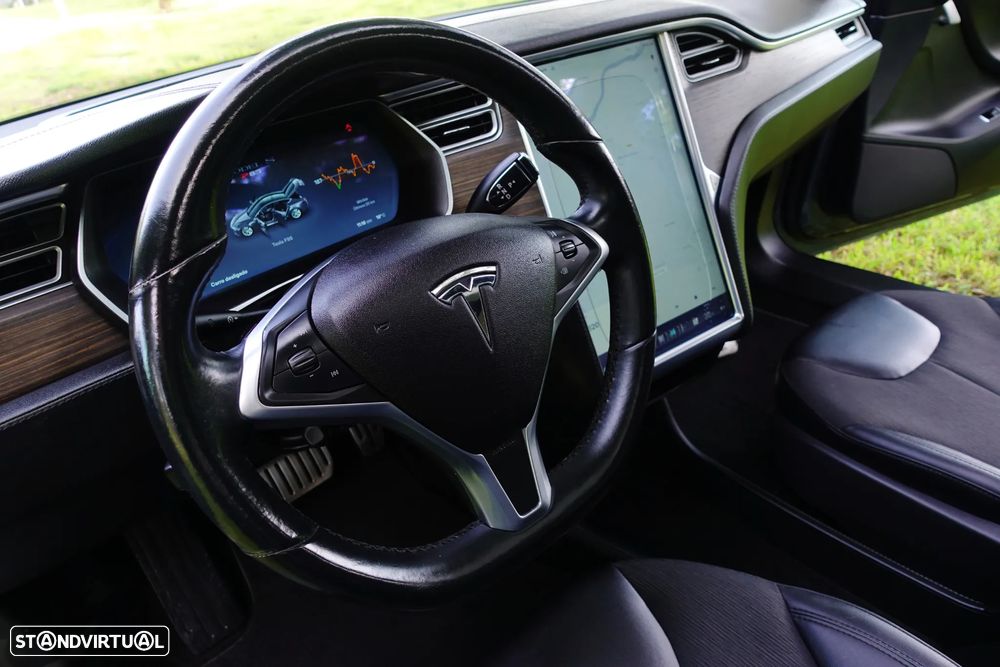 Tesla Model S Standard - 36