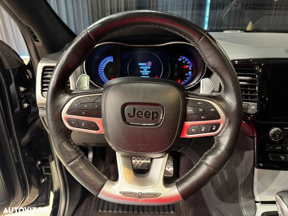Jeep Grand Cherokee - 27