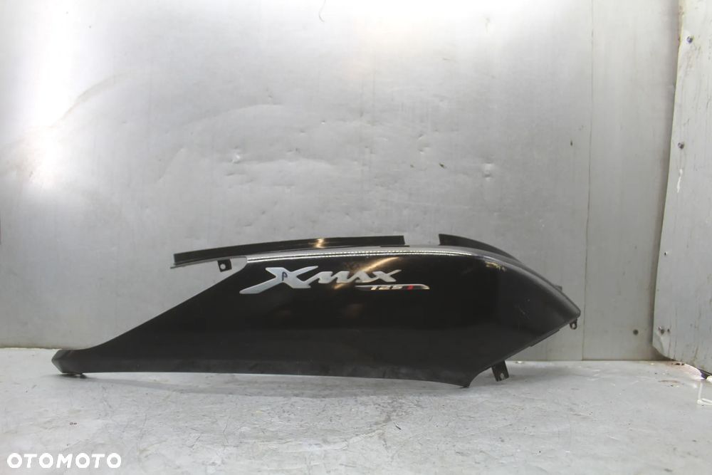 Yamaha Xmax X max 125 Bok boczek prawy owiewka osłona obudowa - 1
