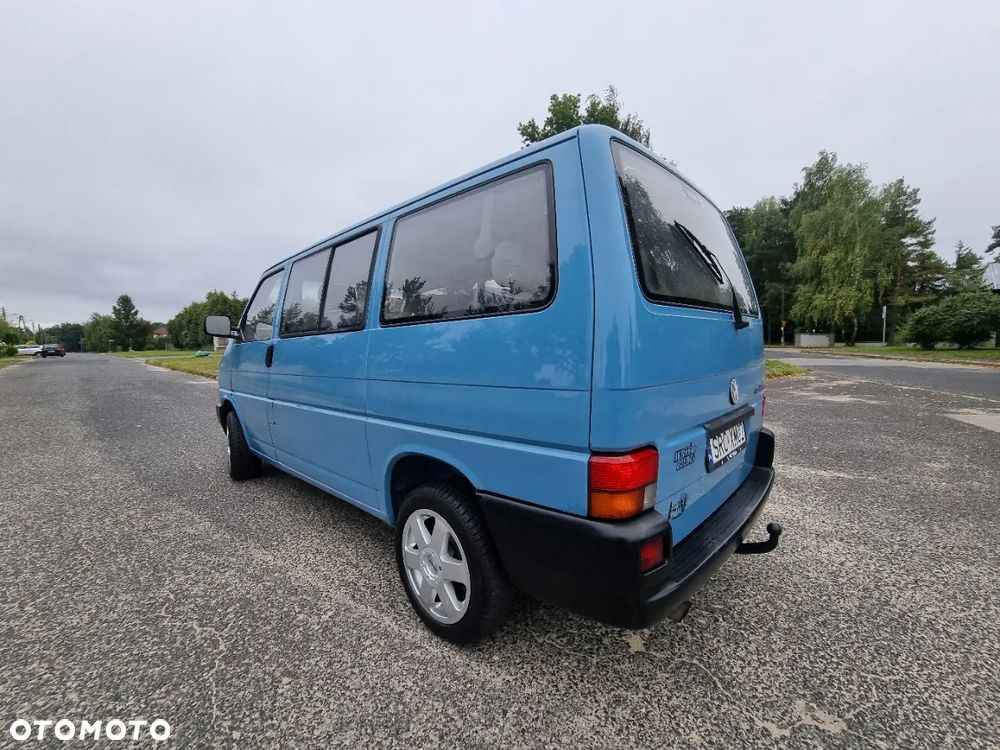 Volkswagen Multivan - 5