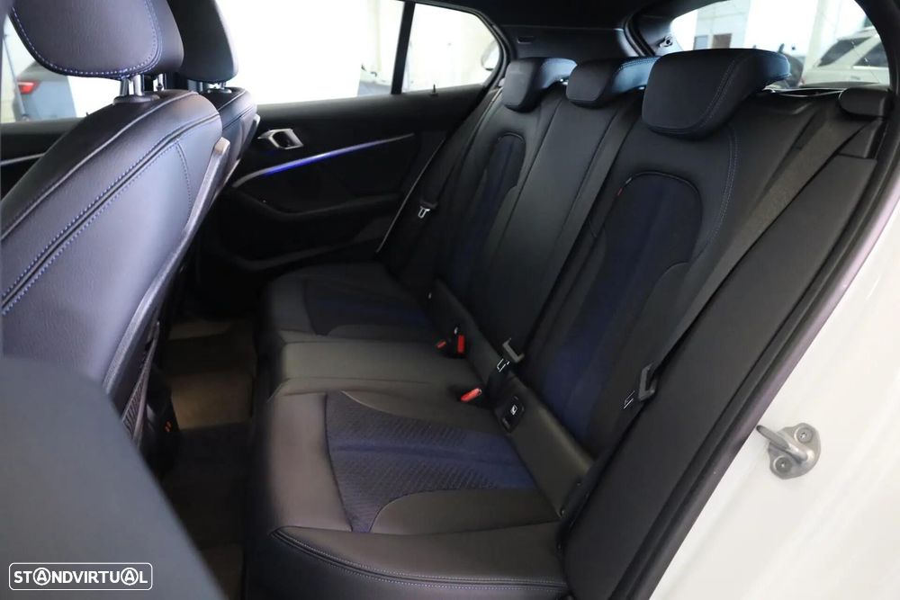 BMW 116 d Pack Desportivo M - 27