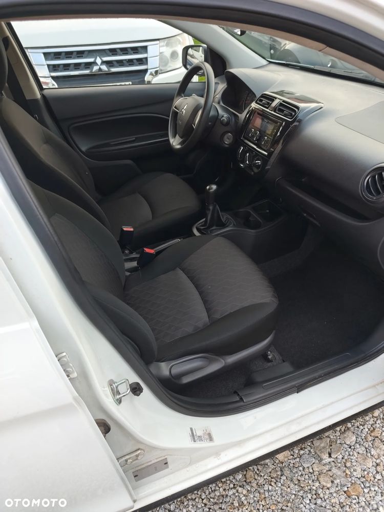 Mitsubishi Space Star 2022 photo 5