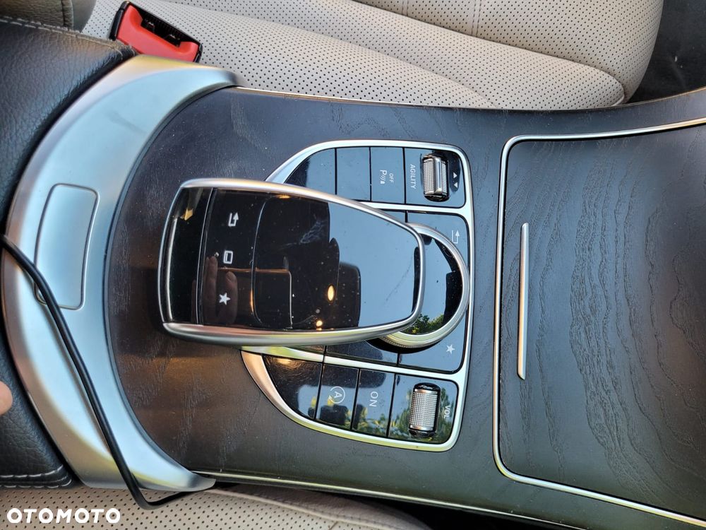 Mercedes-Benz Klasa C 200 7G-TRONIC - 4