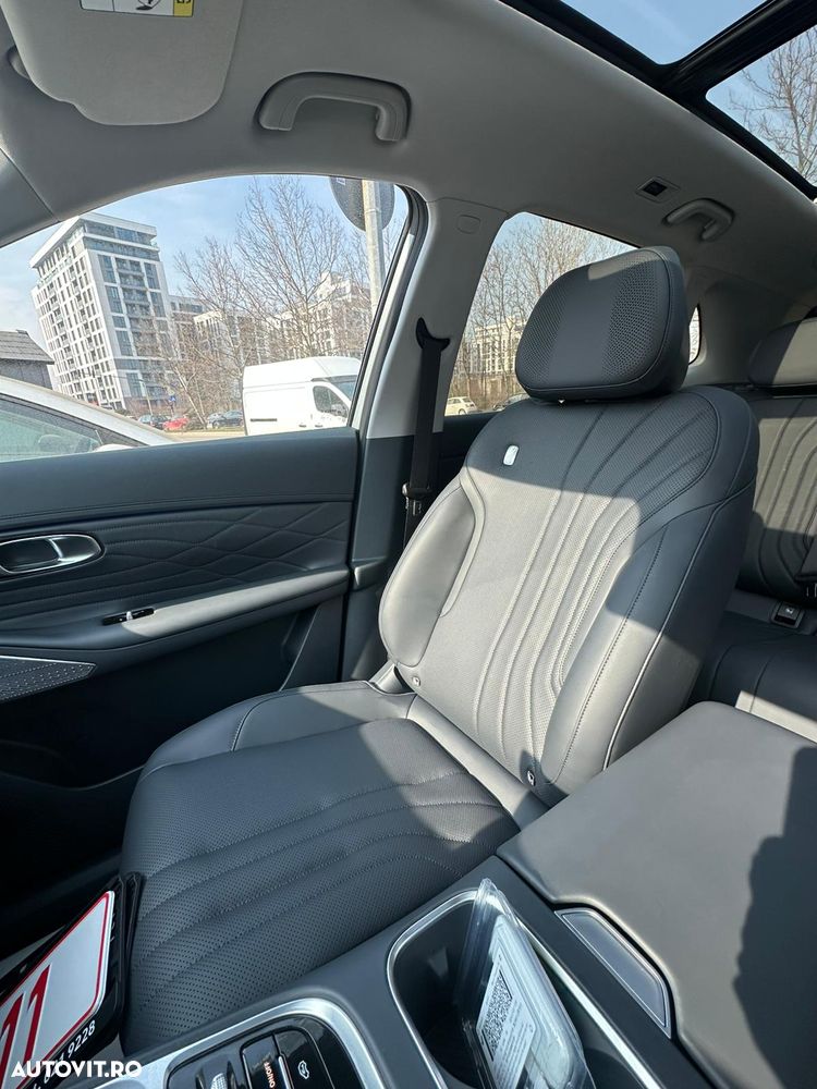 Geely Starray EM-i - 9