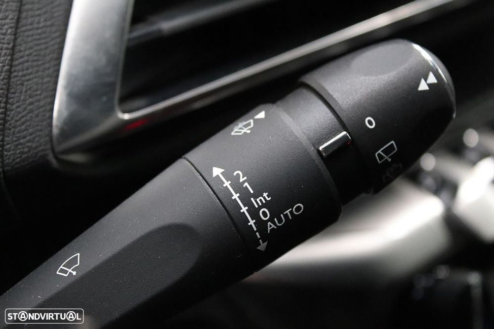 Peugeot 3008 1.2 PureTech Allure Pack - 19