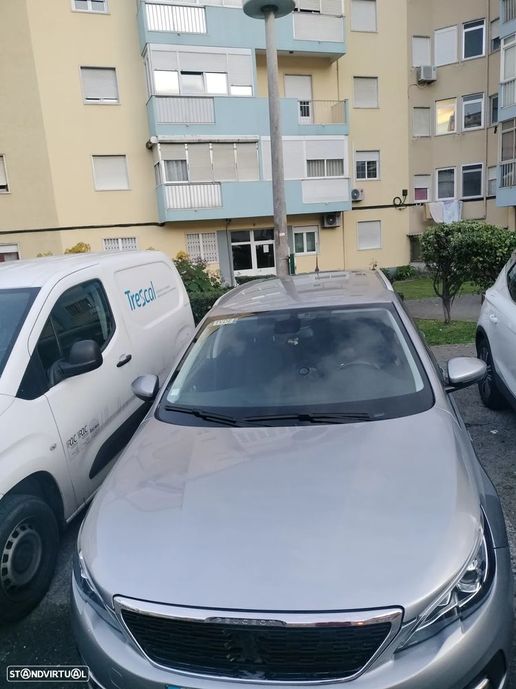 Peugeot 308 SW BlueHDi 100 Stop & Start Active - 4