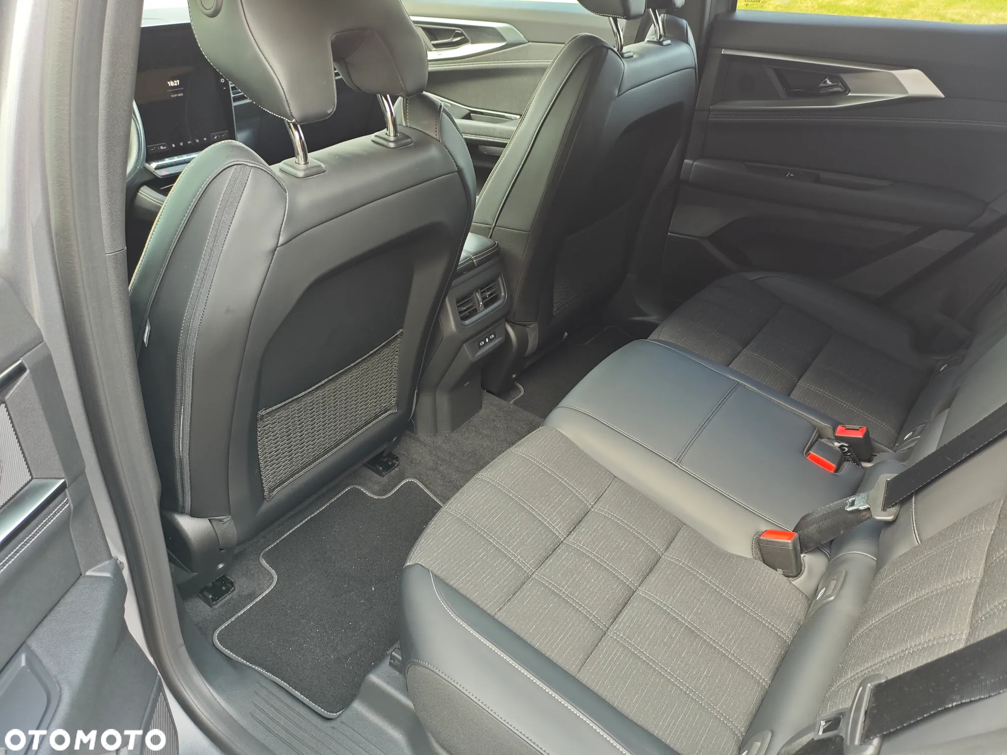 Renault Austral E-Tech Full Hybrid 200 Iconic - 9