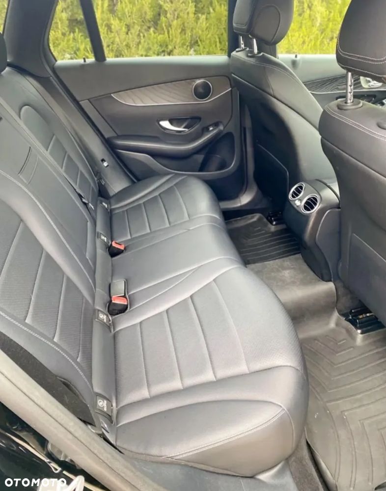 Mercedes-Benz GLC 300 4Matic 9G-TRONIC Exclusive - 13