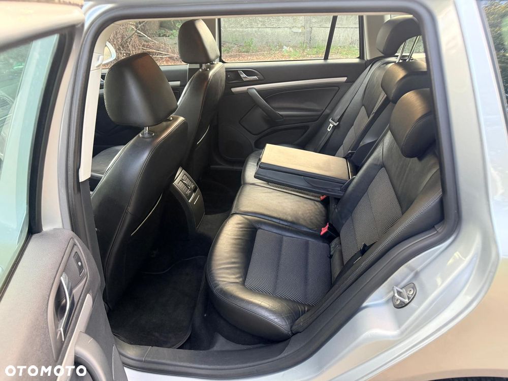 Skoda Octavia 2.0 TDI DPF DSG FAMILY - 7