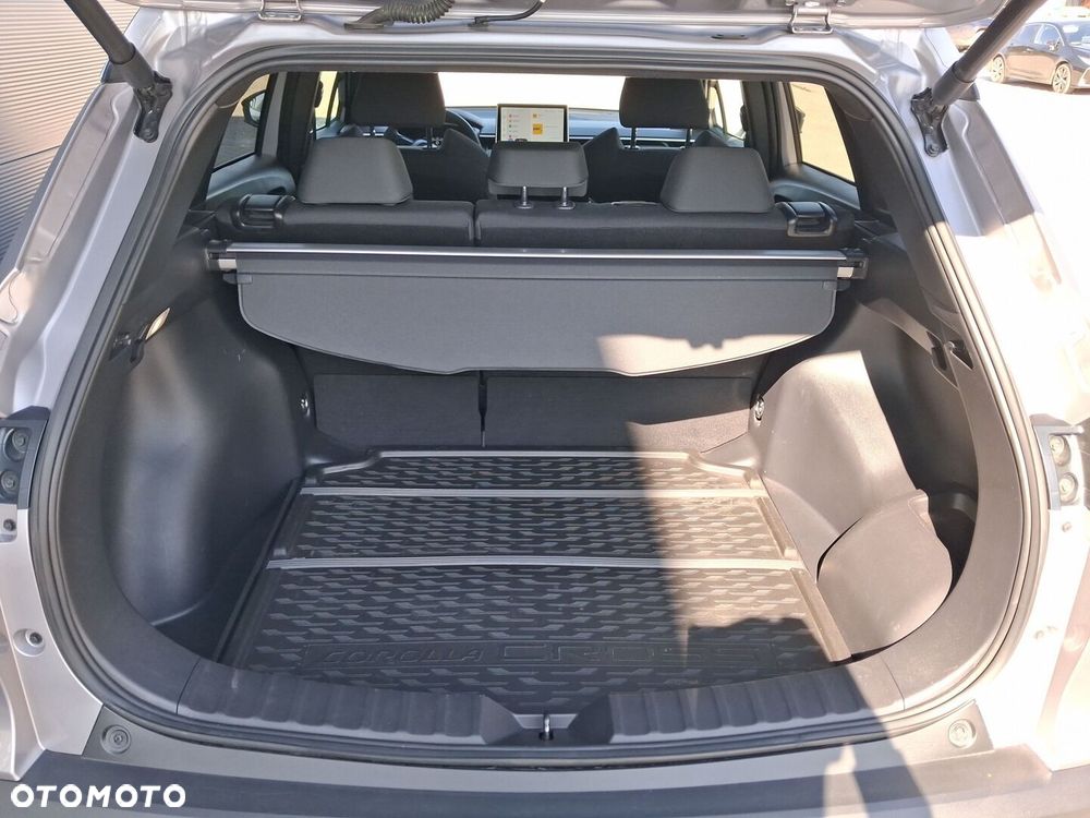 Toyota Corolla Cross - 15