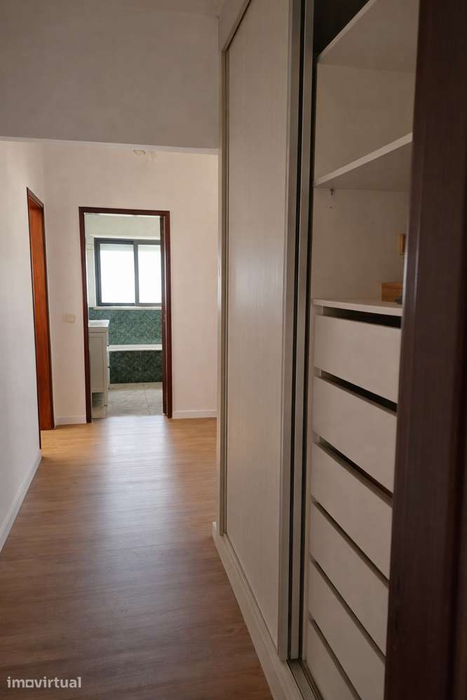 Apartamento T3 com Sotão com WC e garagem em Leiria - Grande imagem: 2/19