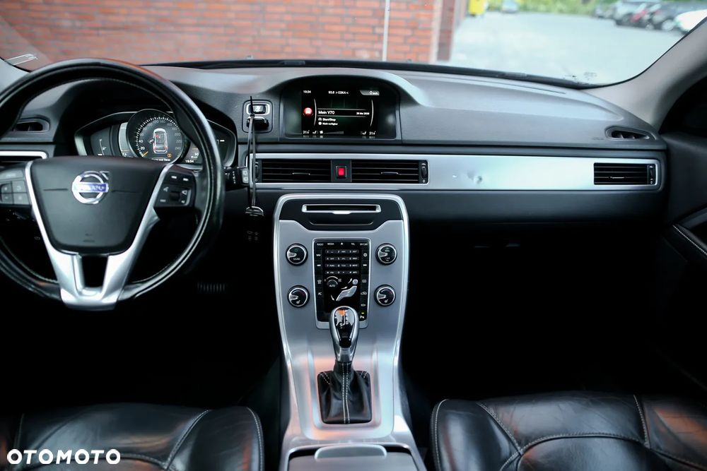 Volvo V70 D4 Geartronic Linje Svart - 22