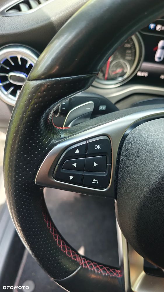 Mercedes-Benz CLA 180 7G-DCT AMG Line - 12