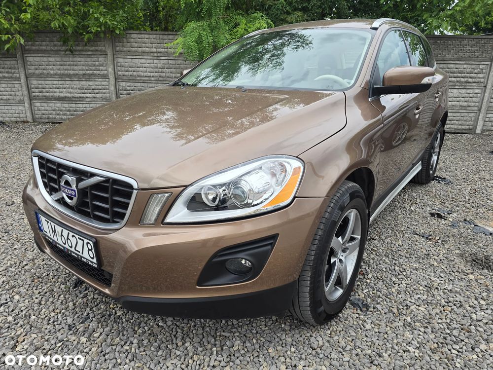 Volvo XC 60 2.4D Kinetic - 1