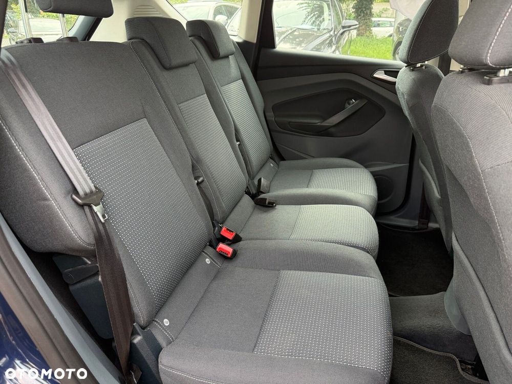 Ford C-MAX - 13