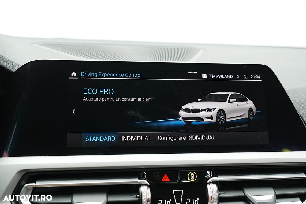 BMW Seria 3 318d Aut. Sport Line - 35