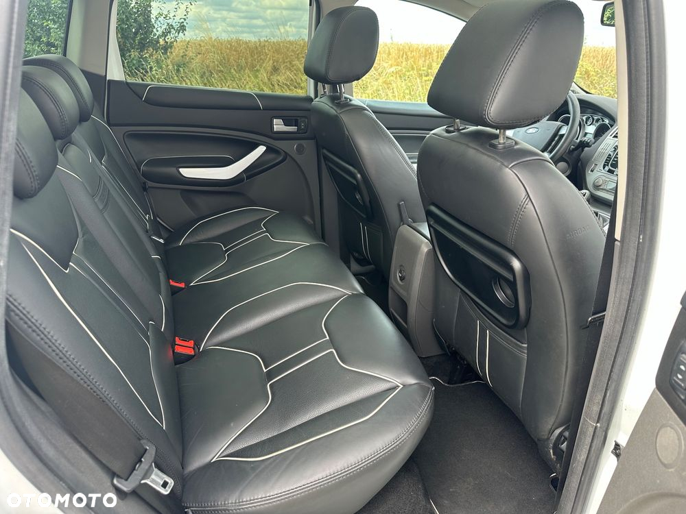 Ford Kuga 2.0 TDCi 4x4 Individual - 16