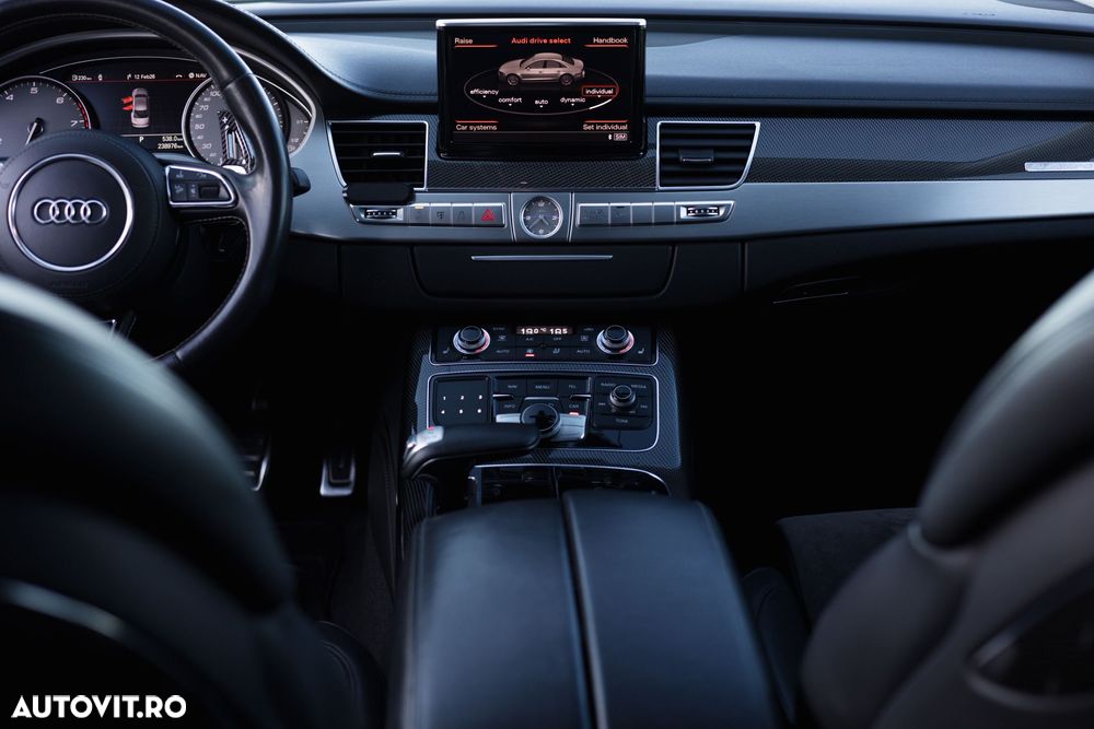 Audi S8 4.0 TFSI quattro Tiptronic - 25
