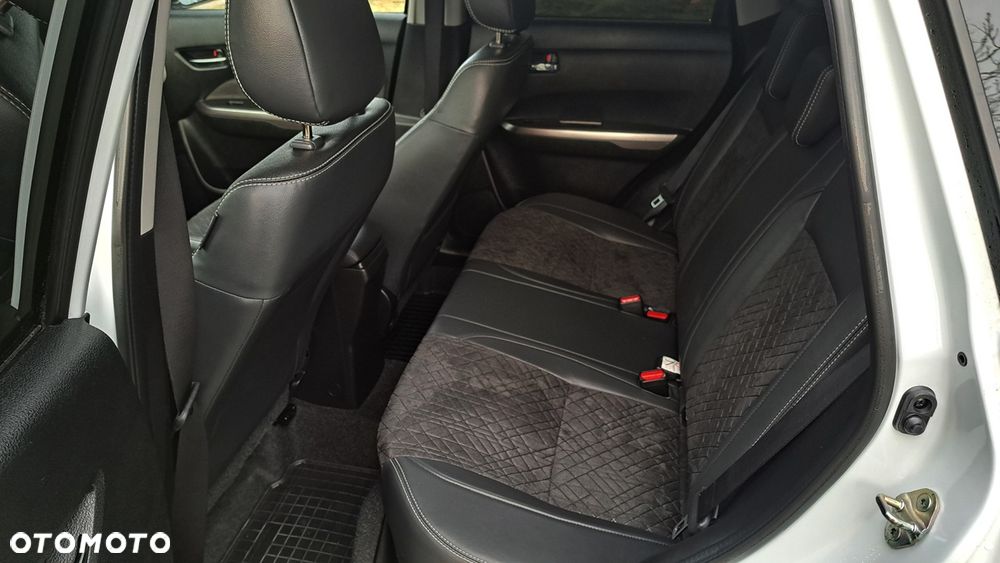 Suzuki Vitara 1.4 Boosterjet Hybrid Allgrip Comfort+ "SHINKAI" - 23