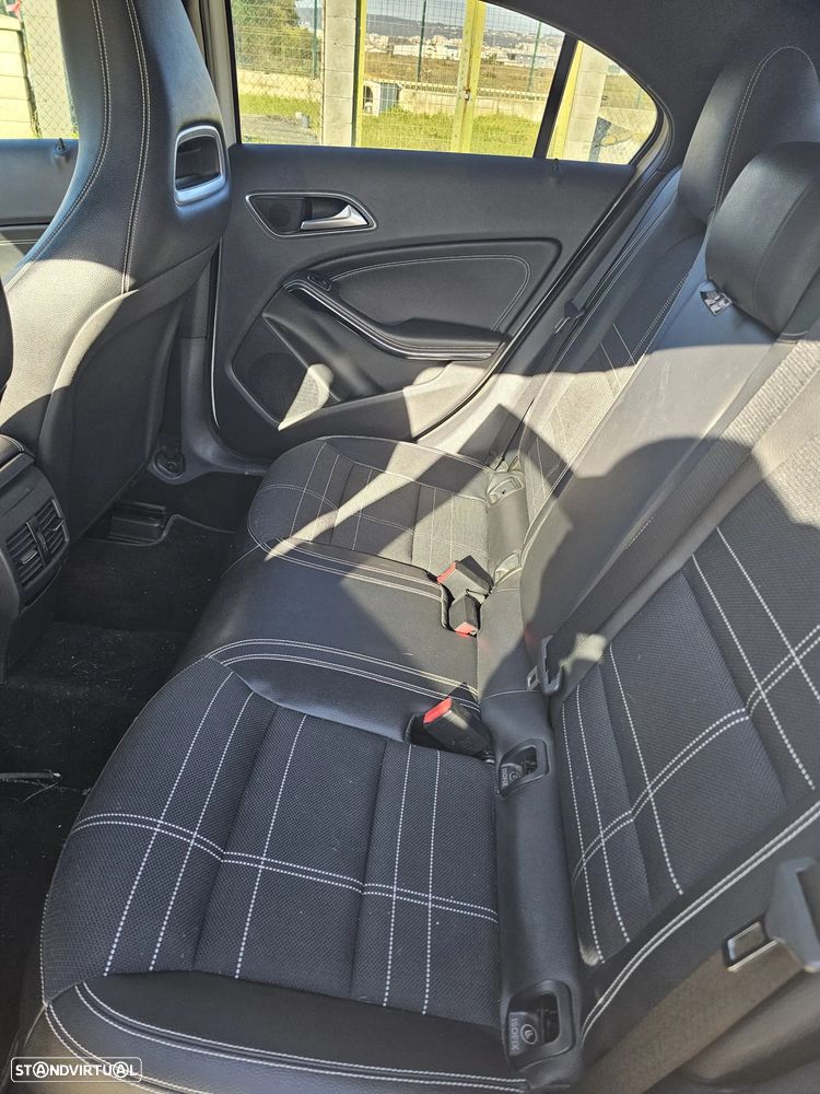 Mercedes-Benz A 220 - 8