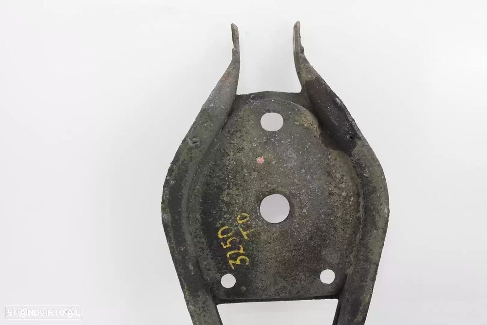 BRAÇO SUSPENSÃO INFERIOR TRASEIRO DIREITO BMW X3 2006 - - 2