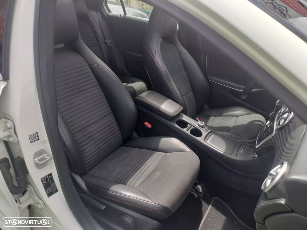 Mercedes-Benz A 180 - 32