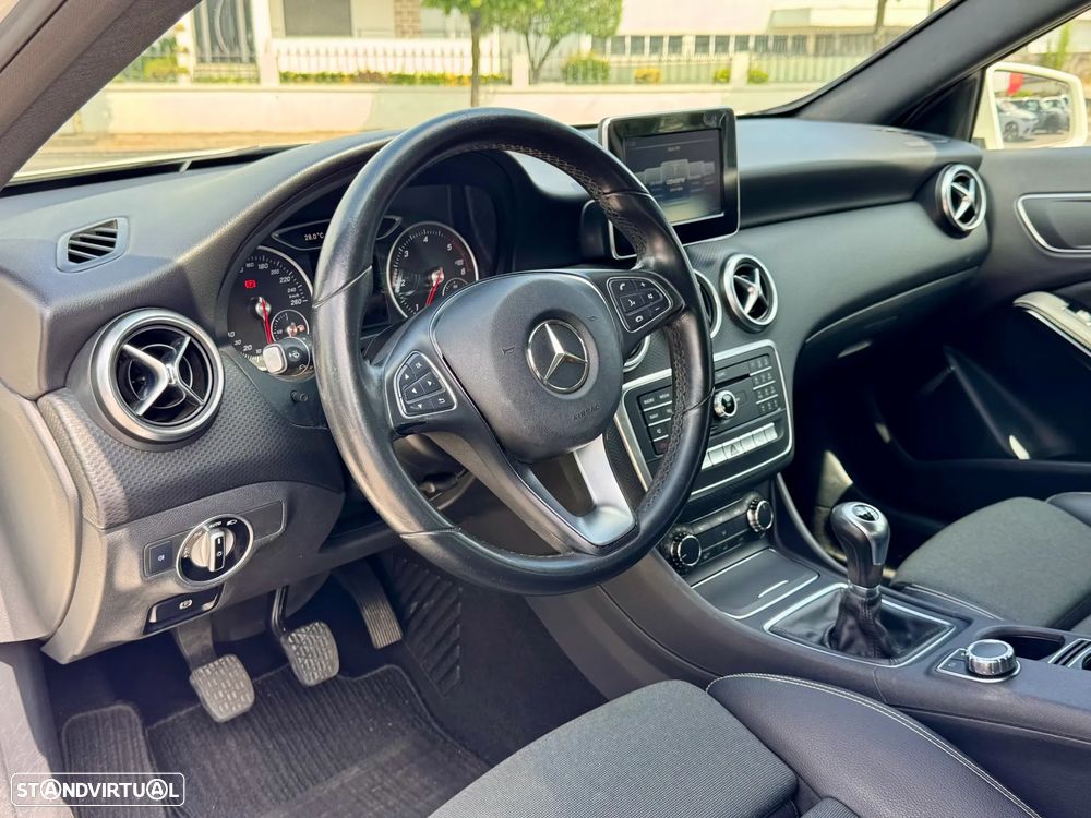 Mercedes-Benz A 200 d Urban - 9