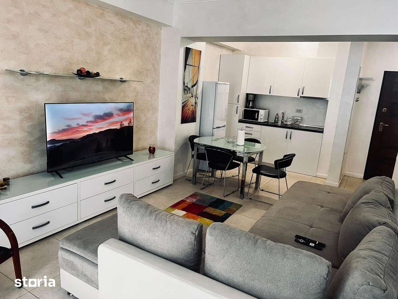 Inchiriere apt 2 cam, Mamaia - zona Cazino, loc de parcare inclus — fotografia 1