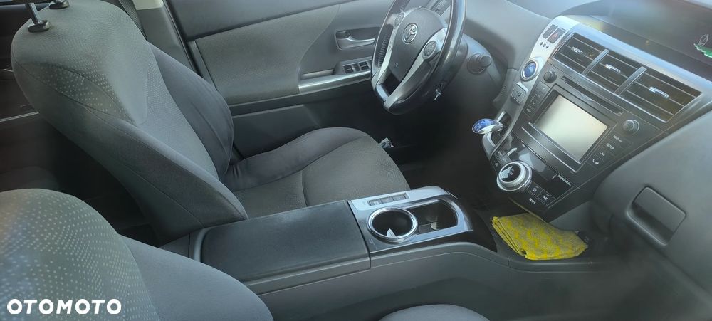 Toyota Prius+ (Hybrid) - 7