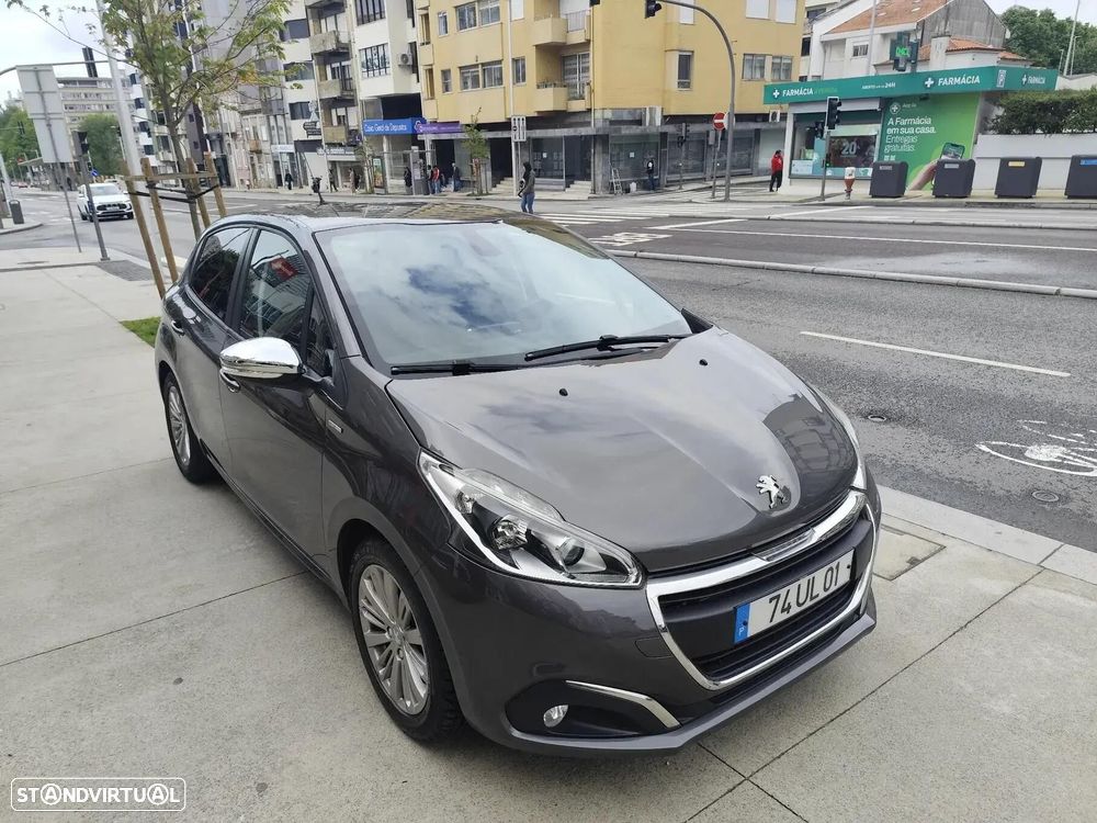 Peugeot 208 1.2 PureTech Style - 12