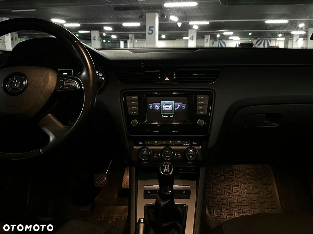 Skoda Octavia 2.0 TDI (Green tec) 4x4 Style - 22